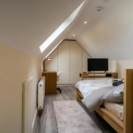 Suburban Haven 民宿 *