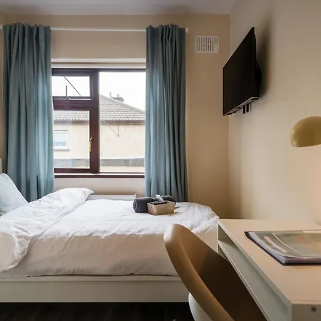 Suburban Haven Privatunterkunft