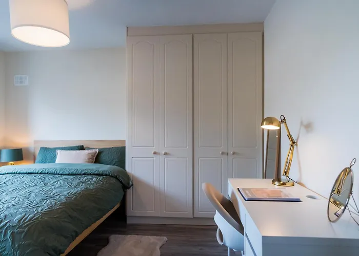 Quarto em Acomodações Particulares Suburban Haven